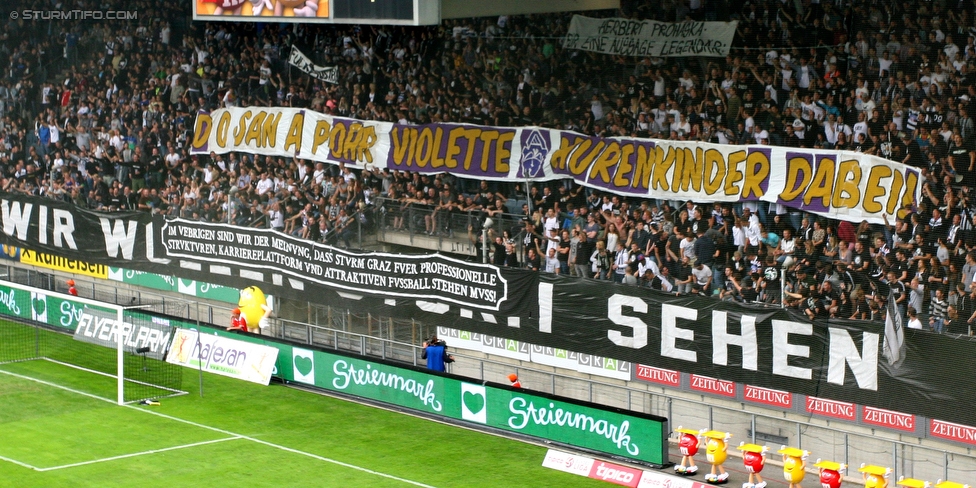 Sturm Graz - Austria Wien
Oesterreichische Fussball Bundesliga, 9. Runde, SK Sturm Graz - FK Austria Wien, Stadion Liebenau Graz, 19.09.2015. 

Foto zeigt Fans von Sturm mit einem Spruchband
Schlüsselwörter: protest