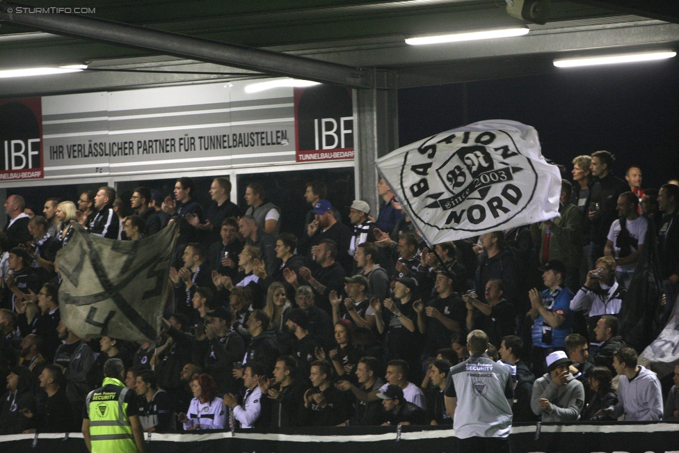 Seekirchen - Sturm Graz
OEFB Cup, 2. Runde, SV Seekirchen - SK Sturm Graz, Sportzentrum Seekirchen, 22.09.2015. 

Foto zeigt Fans von Sturm
