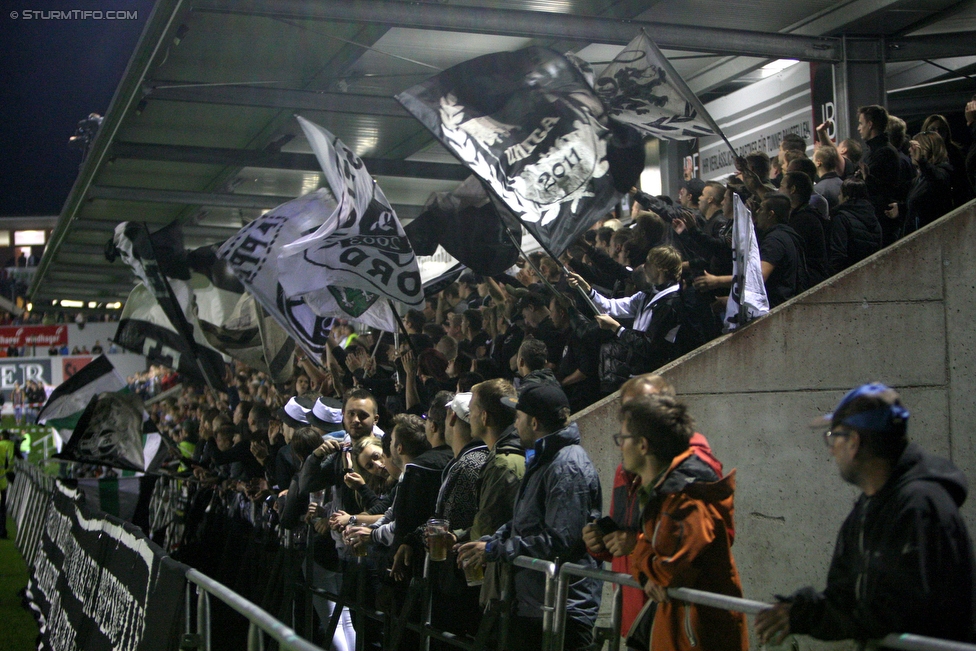 Seekirchen - Sturm Graz
OEFB Cup, 2. Runde, SV Seekirchen - SK Sturm Graz, Sportzentrum Seekirchen, 22.09.2015. 

Foto zeigt Fans von Sturm
