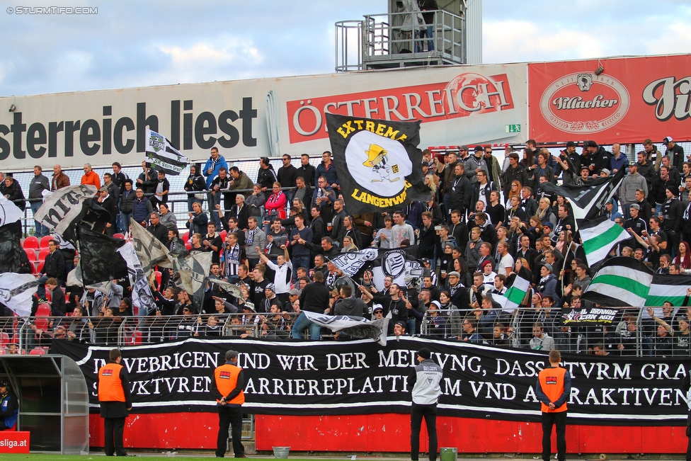 Admira Wacker - Sturm Graz
Oesterreichische Fussball Bundesliga, 10. Runde, FC Admira Wacker Moedling - SK Sturm Graz, Stadion Suedstadt Maria Enzersdorf, 27.09.2015. 

Foto zeigt Fans von Sturm
