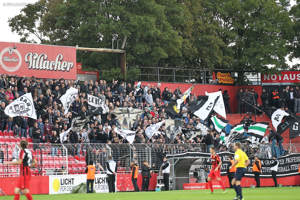 Admira Wacker - Sturm Graz
Oesterreichische Fussball Bundesliga, 10. Runde, FC Admira Wacker Moedling - SK Sturm Graz, Stadion Suedstadt Maria Enzersdorf, 27.09.2015. 

Foto zeigt Fans von Sturm
