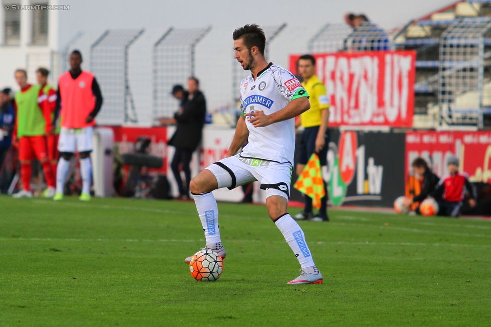 Admira Wacker - Sturm Graz
Oesterreichische Fussball Bundesliga, 10. Runde, FC Admira Wacker Moedling - SK Sturm Graz, Stadion Suedstadt Maria Enzersdorf, 27.09.2015. 

Foto zeigt Josip Tadic (Sturm)
