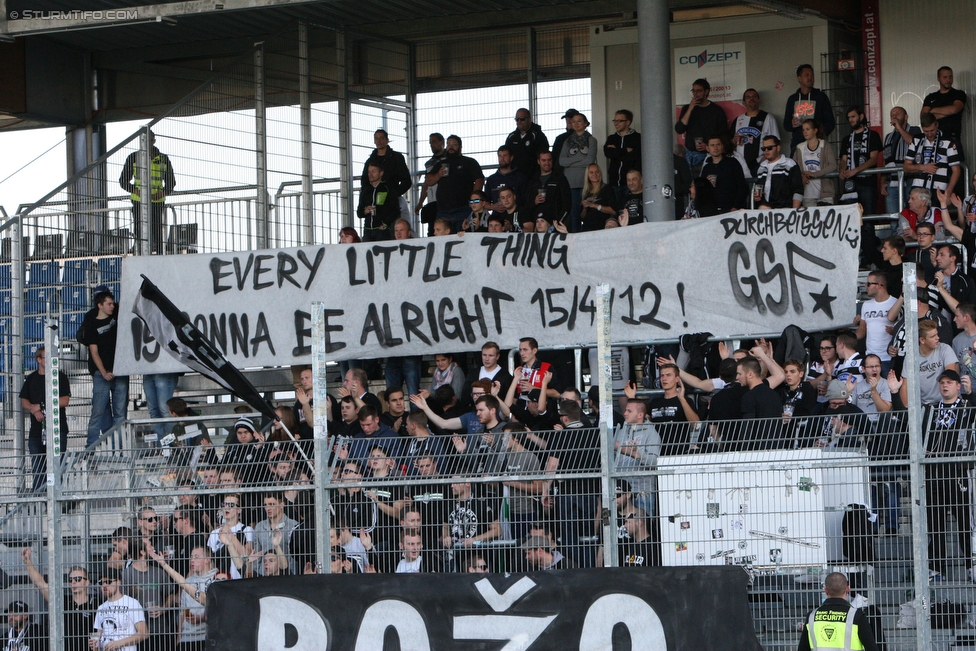 Groedig - Sturm Graz
Oesterreichische Fussball Bundesliga, 11. Runde, SV Groedig - SK Sturm Graz, Stadion Untersbergarena Groedig, 03.10.2015. 

Foto zeigt Fans von Sturm
