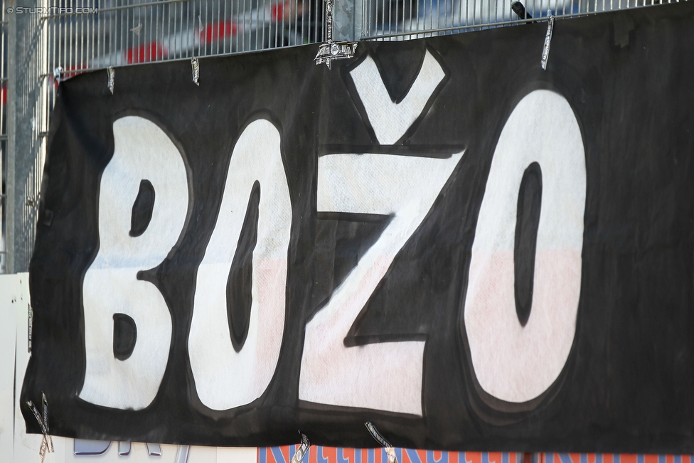 Groedig - Sturm Graz
Oesterreichische Fussball Bundesliga, 11. Runde, SV Groedig - SK Sturm Graz, Stadion Untersbergarena Groedig, 03.10.2015. 

Foto zeigt Fans von Sturm
