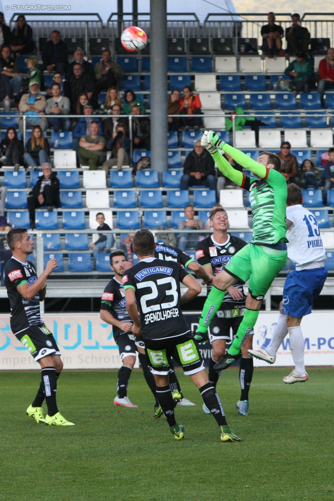 Groedig - Sturm Graz
Oesterreichische Fussball Bundesliga, 11. Runde, SV Groedig - SK Sturm Graz, Stadion Untersbergarena Groedig, 03.10.2015. 

Foto zeigt Lukas Spendlhofer (Sturm), Roman Kienast (Sturm), Michael Esser (Sturm) und Harald Pichler (Groedig)
