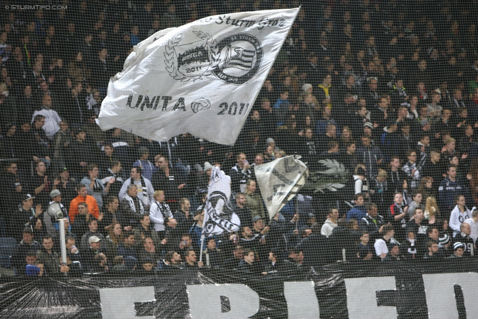 Sturm Graz - Altach
Oesterreichische Fussball Bundesliga, 12. Runde, SK Sturm Graz - SC Rheindorf Altach, Stadion Liebenau Graz, 17.10.2015. 

Foto zeigt Fans von Sturm
