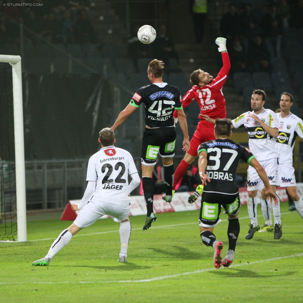 Sturm Graz - Altach
Oesterreichische Fussball Bundesliga, 12. Runde, SK Sturm Graz - SC Rheindorf Altach, Stadion Liebenau Graz, 17.10.2015. 

Foto zeigt Lukas Jaeger (Altach), Roman Kienast (Sturm), Andreas Lukse (Altach) und Kristijan Dobras (Sturm)
Schlüsselwörter: kopfball