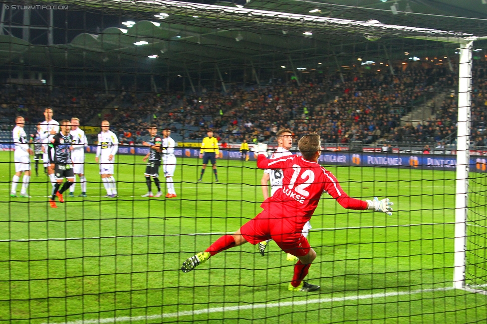 Sturm Graz - Altach
Oesterreichische Fussball Bundesliga, 12. Runde, SK Sturm Graz - SC Rheindorf Altach, Stadion Liebenau Graz, 17.10.2015. 

Foto zeigt Andreas Lukse (Altach)
