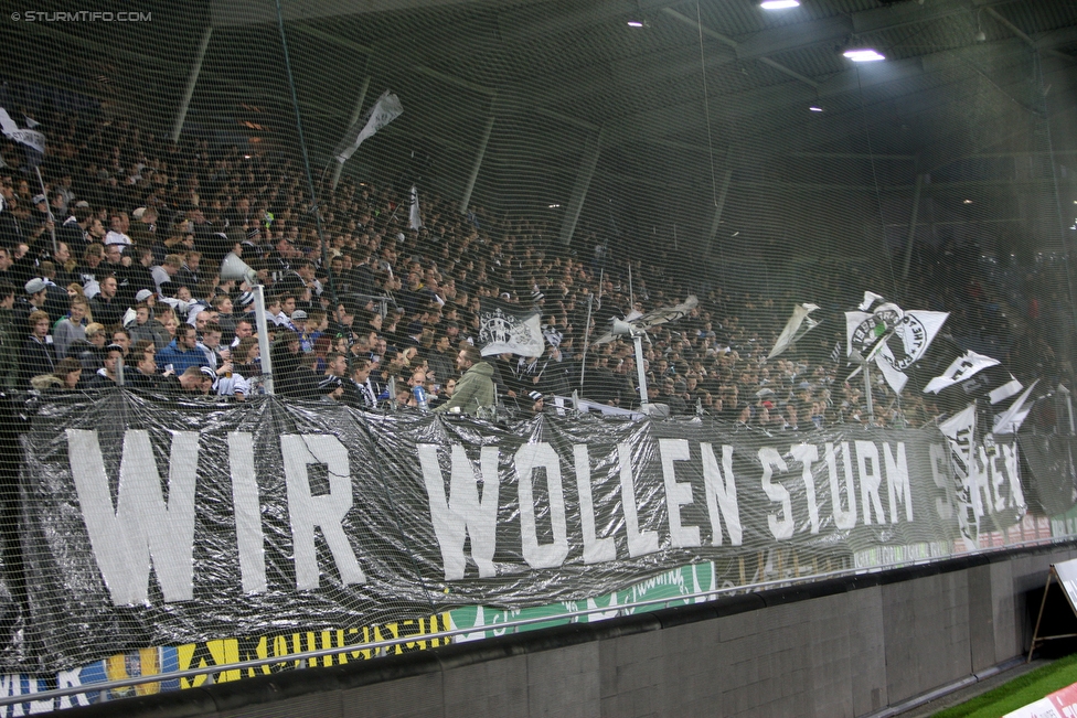 Sturm Graz - Wolfsberg
Oesterreichische Fussball Bundesliga, 13. Runde, SK Sturm Graz - Wolfsburger AC, Stadion Liebenau Graz, 24.10.2015. 

Foto zeigt Fans von Sturm
