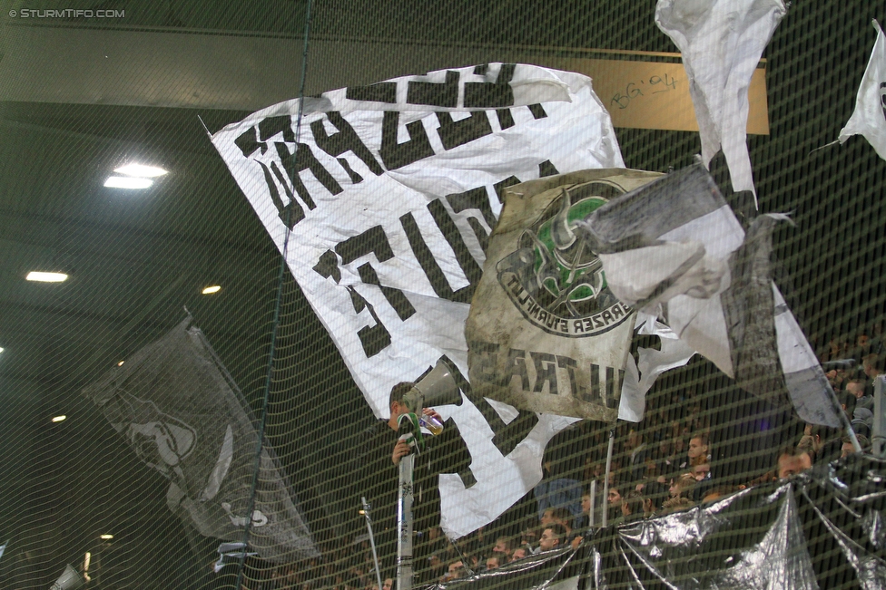 Sturm Graz - Wolfsberg
Oesterreichische Fussball Bundesliga, 13. Runde, SK Sturm Graz - Wolfsburger AC, Stadion Liebenau Graz, 24.10.2015. 

Foto zeigt Fans von Sturm
