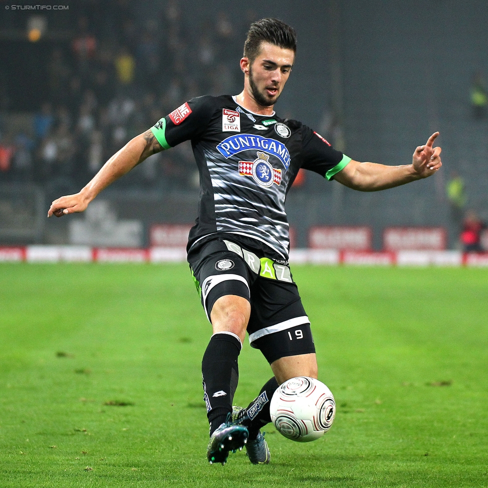 Sturm Graz - Wolfsberg
Oesterreichische Fussball Bundesliga, 13. Runde, SK Sturm Graz - Wolfsburger AC, Stadion Liebenau Graz, 24.10.2015. 

Foto zeigt Marvin Potzmann (Sturm)
