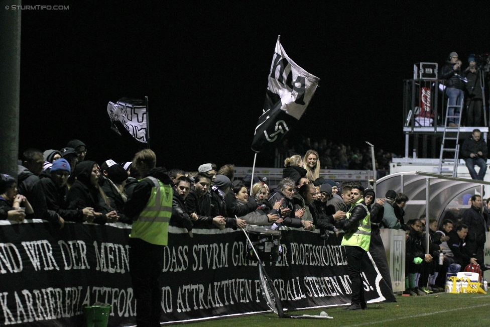 Ebreichsdorf - Sturm Graz
OEFB Cup, Achtelfinale, ASK Ebreichsdorf - SK Sturm Graz, Sportzentrum Weigelsdorf, 27.10.2015. 

Foto zeigt Fans von Sturm
