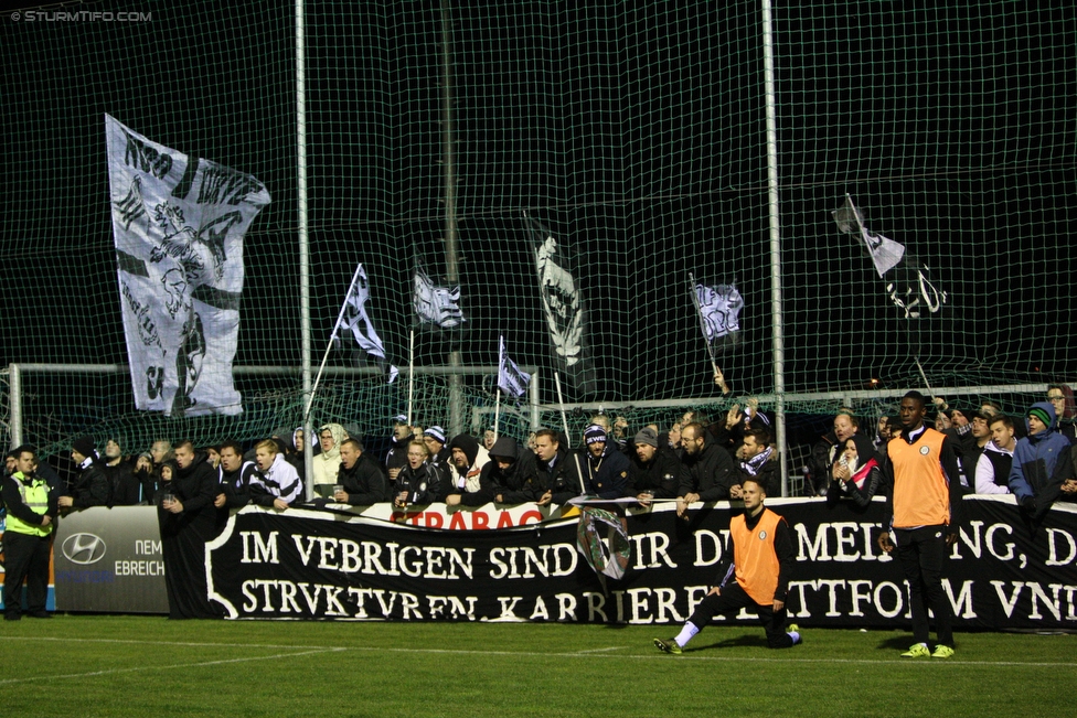 Ebreichsdorf - Sturm Graz
OEFB Cup, Achtelfinale, ASK Ebreichsdorf - SK Sturm Graz, Sportzentrum Weigelsdorf, 27.10.2015. 

Foto zeigt Fans von Sturm
