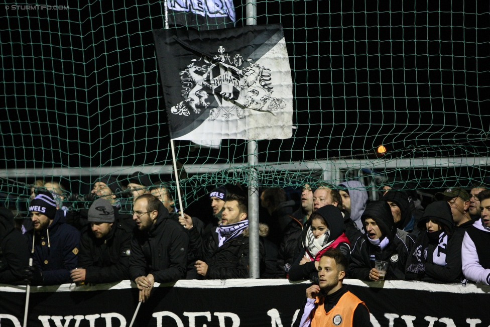 Ebreichsdorf - Sturm Graz
OEFB Cup, Achtelfinale, ASK Ebreichsdorf - SK Sturm Graz, Sportzentrum Weigelsdorf, 27.10.2015. 

Foto zeigt Fans von Sturm
