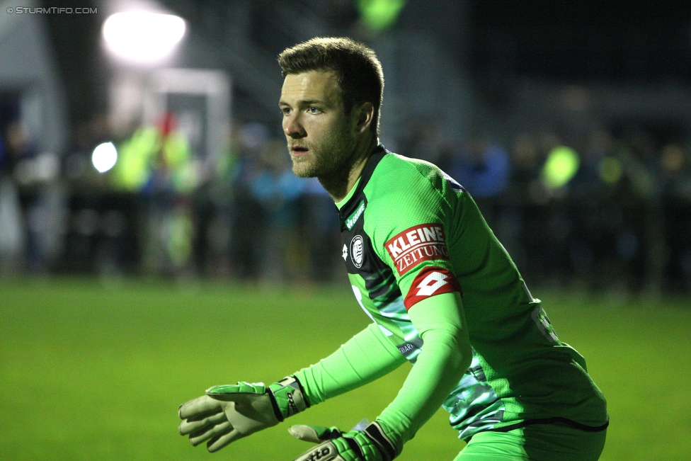 Ebreichsdorf - Sturm Graz
OEFB Cup, Achtelfinale, ASK Ebreichsdorf - SK Sturm Graz, Sportzentrum Weigelsdorf, 27.10.2015. 

Foto zeigt Michael Esser (Sturm)
