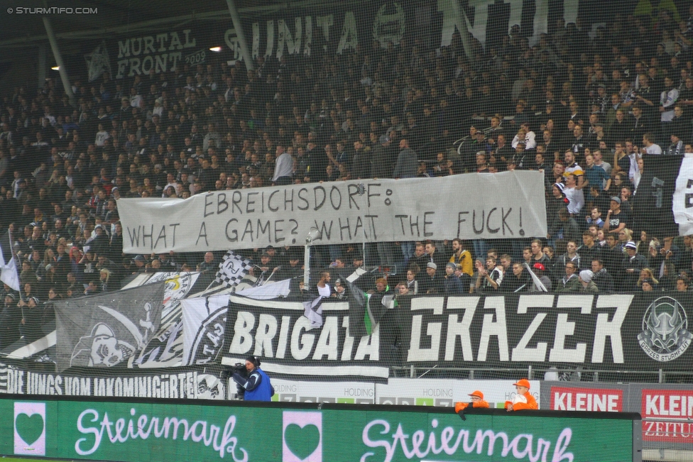 Sturm Graz - Ried
Oesterreichische Fussball Bundesliga, 15. Runde, SK Sturm Graz - SV Ried, Stadion Liebenau Graz, 07.11.2015. 

Foto zeigt Fans von Sturm mit einem Spruchband
Schlüsselwörter: protest