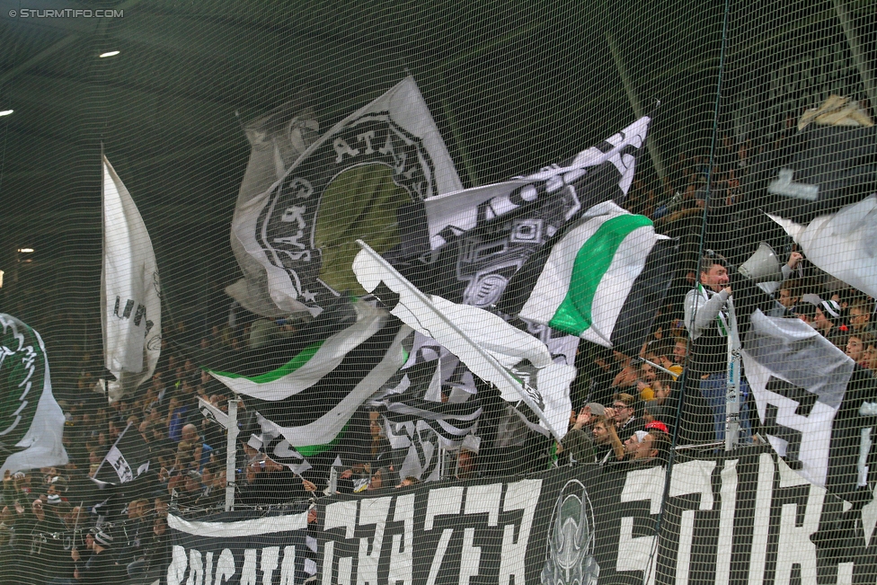 Sturm Graz - Ried
Oesterreichische Fussball Bundesliga, 15. Runde, SK Sturm Graz - SV Ried, Stadion Liebenau Graz, 07.11.2015. 

Foto zeigt Fans von Sturm
