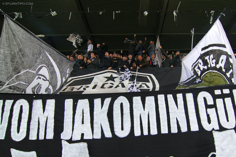 Sturm Graz - Ried
Oesterreichische Fussball Bundesliga, 15. Runde, SK Sturm Graz - SV Ried, Stadion Liebenau Graz, 07.11.2015. 

Foto zeigt Fans von Sturm
