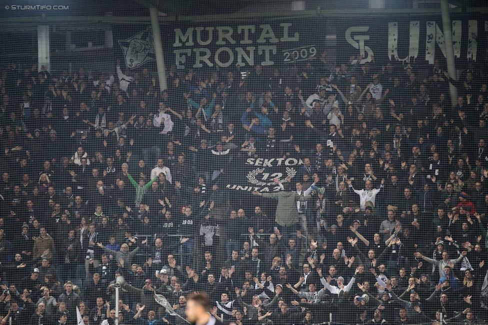 Sturm Graz - Ried
Oesterreichische Fussball Bundesliga, 15. Runde, SK Sturm Graz - SV Ried, Stadion Liebenau Graz, 07.11.2015. 

Foto zeigt Fans von Sturm
