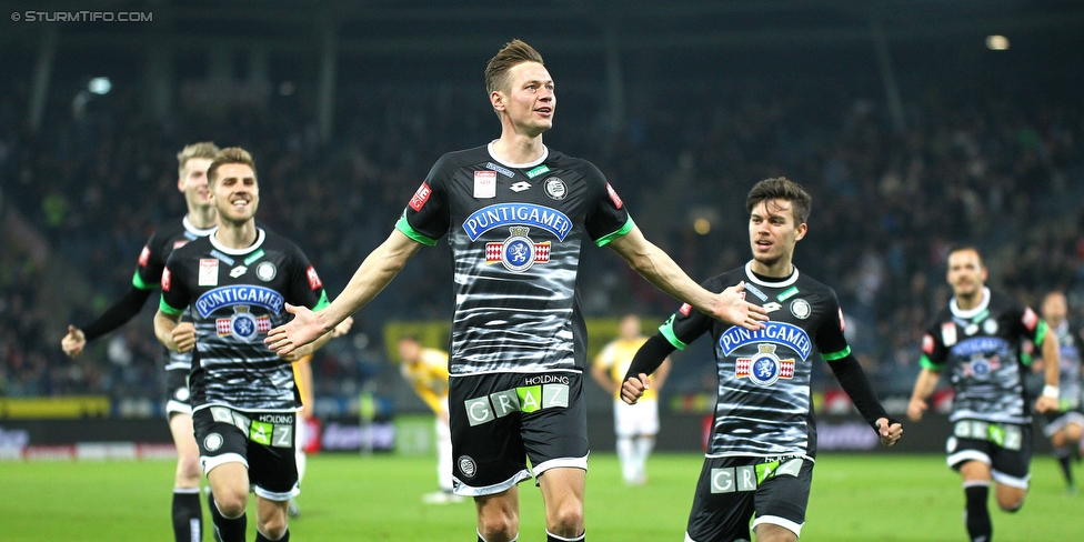 Sturm Graz - Ried
Oesterreichische Fussball Bundesliga, 15. Runde, SK Sturm Graz - SV Ried, Stadion Liebenau Graz, 07.11.2015. 

Foto zeigt Roman Kienast (Sturm)
Schlüsselwörter: torjubel