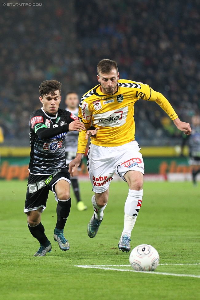 Sturm Graz - Ried
Oesterreichische Fussball Bundesliga, 15. Runde, SK Sturm Graz - SV Ried, Stadion Liebenau Graz, 07.11.2015. 

Foto zeigt Sascha Horvath (Sturm) und Daniel Sikorski (Ried)
