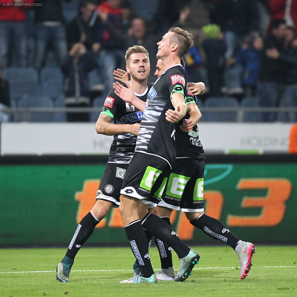 Sturm Graz - Ried
Oesterreichische Fussball Bundesliga, 15. Runde, SK Sturm Graz - SV Ried, Stadion Liebenau Graz, 07.11.2015. 

Foto zeigt Thorsten Schick (Sturm) und Roman Kienast (Sturm)
Schlüsselwörter: torjubel