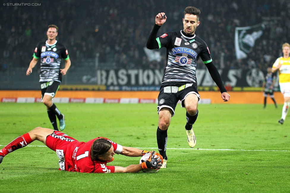 Sturm Graz - Ried
Oesterreichische Fussball Bundesliga, 15. Runde, SK Sturm Graz - SV Ried, Stadion Liebenau Graz, 07.11.2015. 

Foto zeigt Thomas Gebauer (Ried) und Josip Tadic (Sturm)
