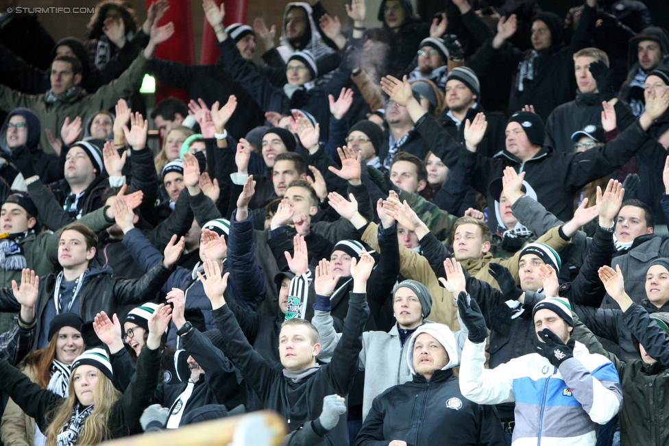 Salzburg - Sturm Graz
Oesterreichische Fussball Bundesliga, 16. Runde, RB Salzburg - SK Sturm Graz, Stadion Wals-Siebenheim, 22.11.2015. 

Foto zeigt Fans von Sturm
