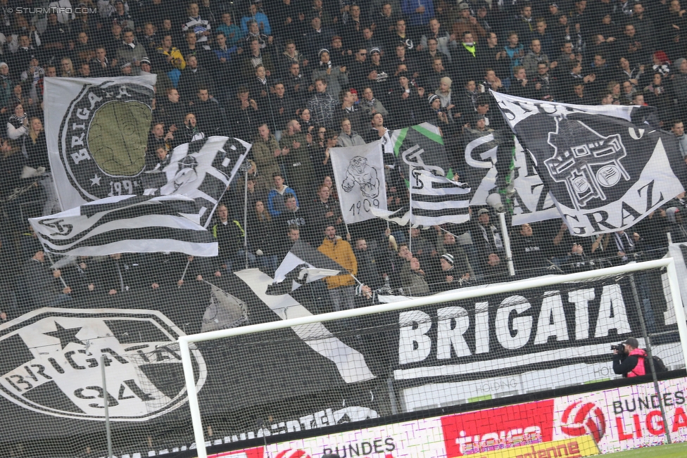 Sturm Graz - Mattersburg
Oesterreichische Fussball Bundesliga, 17. Runde, SK Sturm Graz - SV Mattersburg, Stadion Liebenau Graz, 28.11.2015. 

Foto zeigt Fans von Sturm
