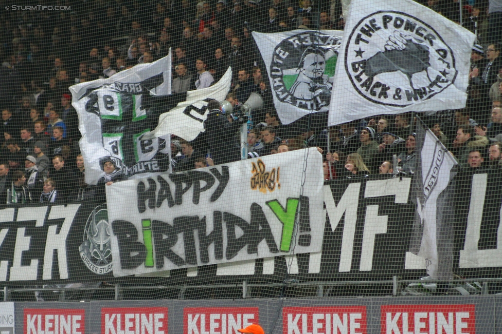 Sturm Graz - Mattersburg
Oesterreichische Fussball Bundesliga, 17. Runde, SK Sturm Graz - SV Mattersburg, Stadion Liebenau Graz, 28.11.2015. 

Foto zeigt Fans von Sturm mit einem Spruchband
