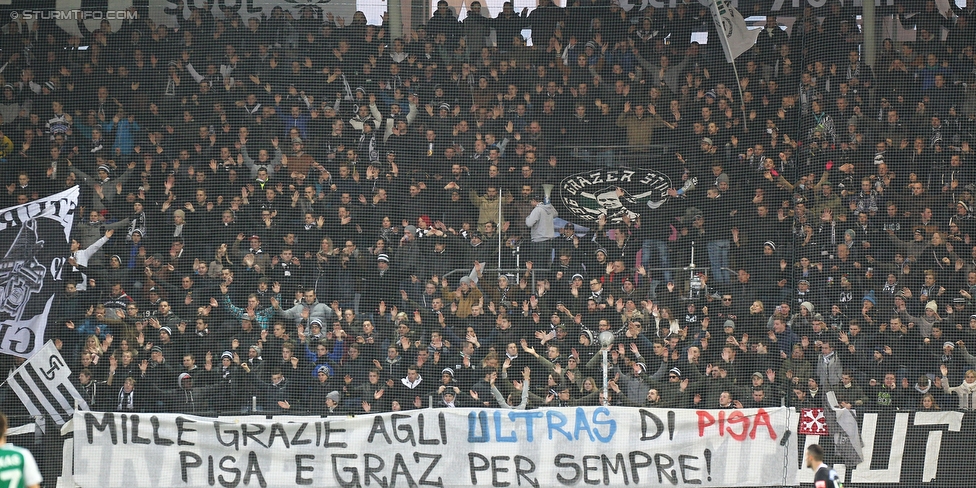 Sturm Graz - Mattersburg
Oesterreichische Fussball Bundesliga, 17. Runde, SK Sturm Graz - SV Mattersburg, Stadion Liebenau Graz, 28.11.2015. 

Foto zeigt Fans von Sturm mit einem Spruchband
