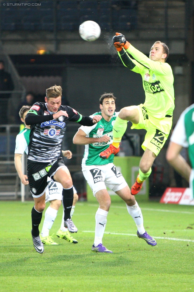 Sturm Graz - Mattersburg
Oesterreichische Fussball Bundesliga, 17. Runde, SK Sturm Graz - SV Mattersburg, Stadion Liebenau Graz, 28.11.2015. 

Foto zeigt Roman Kienast (Sturm) und Markus Kuster (Mattersburg)
