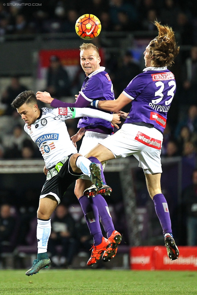 Austria Wien - Sturm Graz
Oesterreichische Fussball Bundesliga, 18. Runde, FK Austria Wien - SK Sturm Graz, Franz-Horr-Stadion Wien, 02.12.2015. 

Foto zeigt Sascha Horvath (Sturm)
