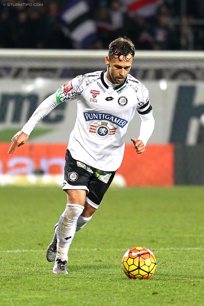 Austria Wien - Sturm Graz
Oesterreichische Fussball Bundesliga, 18. Runde, FK Austria Wien - SK Sturm Graz, Franz-Horr-Stadion Wien, 02.12.2015. 

Foto zeigt Michael Madl (Sturm)
