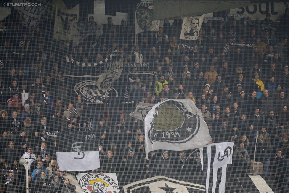 Sturm Graz - Groedig
Oesterreichische Fussball Bundesliga, 20. Runde, SK Sturm Graz - SV Groedig, Stadion Liebenau Graz, 12.12.2015. 

Foto zeigt Fans von Sturm
