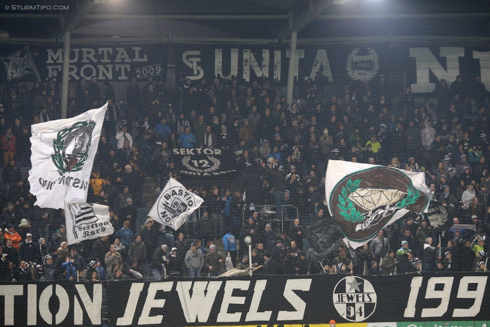 Sturm Graz - Groedig
Oesterreichische Fussball Bundesliga, 20. Runde, SK Sturm Graz - SV Groedig, Stadion Liebenau Graz, 12.12.2015. 

Foto zeigt Fans von Sturm
