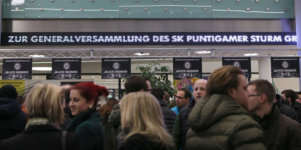 Sturm Graz Mitgliederversammlung
SK Sturm Graz Mitgliederversammlung, Raiffeisen Landesbank Raaba, 18.01.2016. 

Foto zeigt den Eingangsbereich
