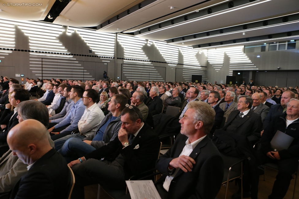 Sturm Graz Mitgliederversammlung
SK Sturm Graz Mitgliederversammlung, Raiffeisen Landesbank Raaba, 18.01.2016. 

Foto zeigt Vereinsmitglieder von Sturm
