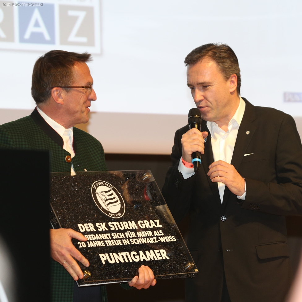 Sturm Graz Mitgliederversammlung
SK Sturm Graz Mitgliederversammlung, Raiffeisen Landesbank Raaba, 18.01.2016. 

Foto zeigt Andreas Stieber (Puntigamer) und Christian Jauk (Praesident Sturm)
