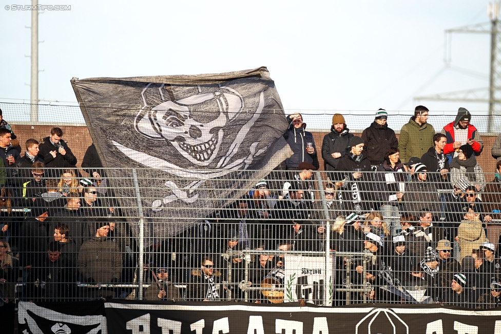 Altach - Sturm Graz
Oesterreichische Fussball Bundesliga, 21. Runde, SC Rheindorf Altach - SK Sturm Graz, Stadion Schnabelholz Altach, 06.02.2016. 

Foto zeigt Fans von Sturm
