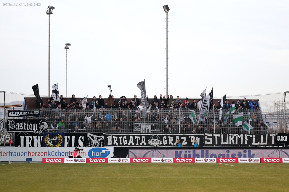 Altach - Sturm Graz
Oesterreichische Fussball Bundesliga, 21. Runde, SC Rheindorf Altach - SK Sturm Graz, Stadion Schnabelholz Altach, 06.02.2016. 

Foto zeigt Fans von Sturm
