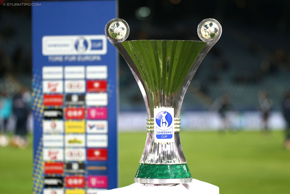 Sturm Graz -Salzburg
OEFB Cup, Viertelfinale, SK Sturm Graz - FC RB Salzburg, Stadion Liebenau Graz, 10.02.2016. 

Foto zeigt den Cup-Pokal
