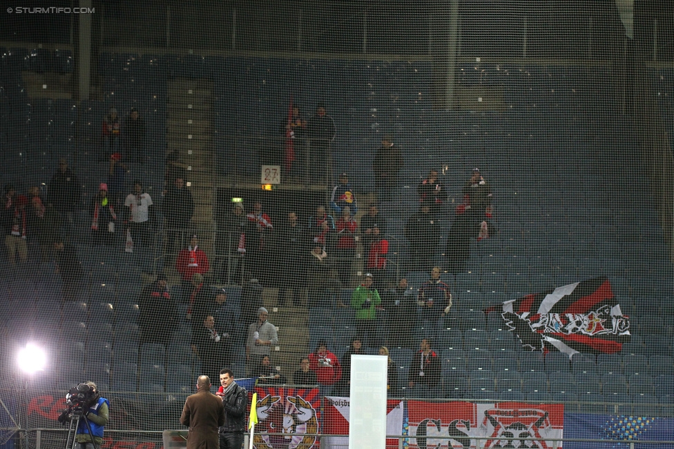 Sturm Graz -Salzburg
OEFB Cup, Viertelfinale, SK Sturm Graz - FC RB Salzburg, Stadion Liebenau Graz, 10.02.2016. 

Foto zeigt Fans von RB Salzburg
