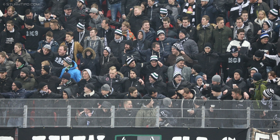 Wolfsberg - Sturm Graz
Oesterreichische Fussball Bundesliga, 22. Runde, Wolfsberger AC - SK Sturm Graz, Woerthersee Stadion Klagenfurt, 13.02.2016. 

Foto zeigt Fans von Sturm
