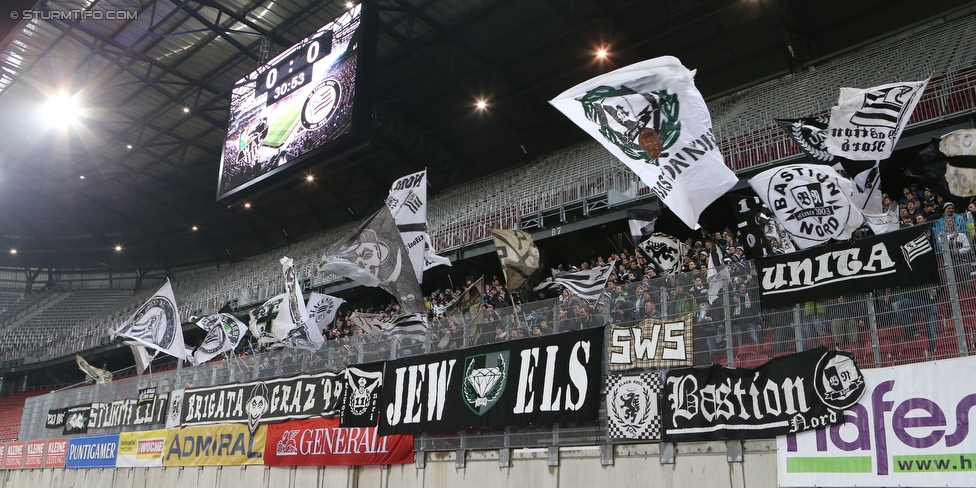 Wolfsberg - Sturm Graz
Oesterreichische Fussball Bundesliga, 22. Runde, Wolfsberger AC - SK Sturm Graz, Woerthersee Stadion Klagenfurt, 13.02.2016. 

Foto zeigt Fans von Sturm
