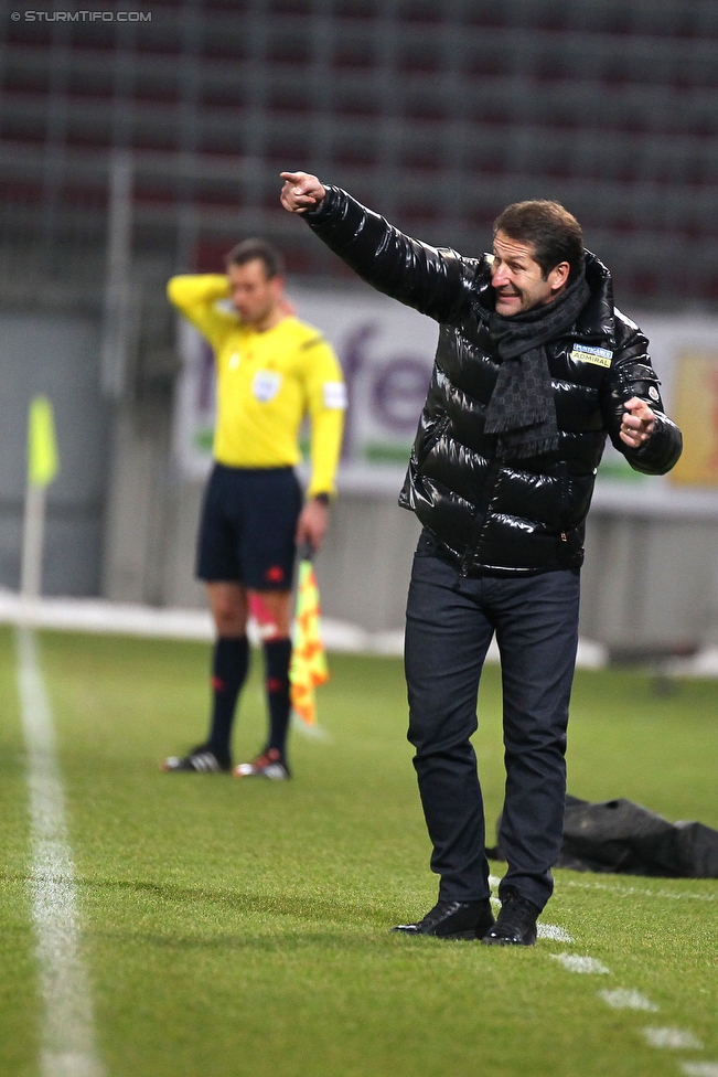 Wolfsberg - Sturm Graz
Oesterreichische Fussball Bundesliga, 22. Runde, Wolfsberger AC - SK Sturm Graz, Woerthersee Stadion Klagenfurt, 13.02.2016. 

Foto zeigt Franco Foda (Cheftrainer Sturm)
