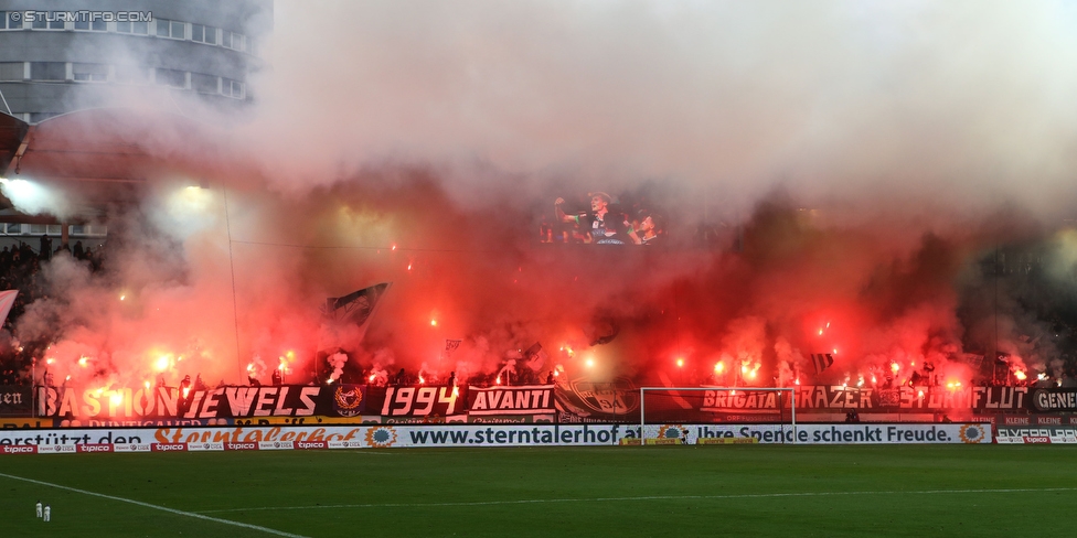 Sturm Graz - Rapid Wien
Oesterreichische Fussball Bundesliga, 23 Runde, SK Sturm Graz - SK Rapid Wien, Stadion Liebenau Graz, 21.02.2016. 

Foto zeigt Fans von Sturm mit einer Choreografie
Schlüsselwörter: pyrotechnik