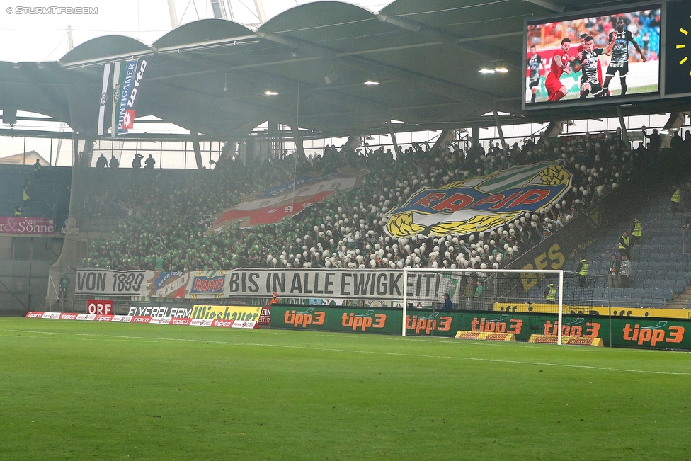 Sturm Graz - Rapid Wien
Oesterreichische Fussball Bundesliga, 23 Runde, SK Sturm Graz - SK Rapid Wien, Stadion Liebenau Graz, 21.02.2016. 

Foto zeigt Fans von Rapid mit einer Choreografie
