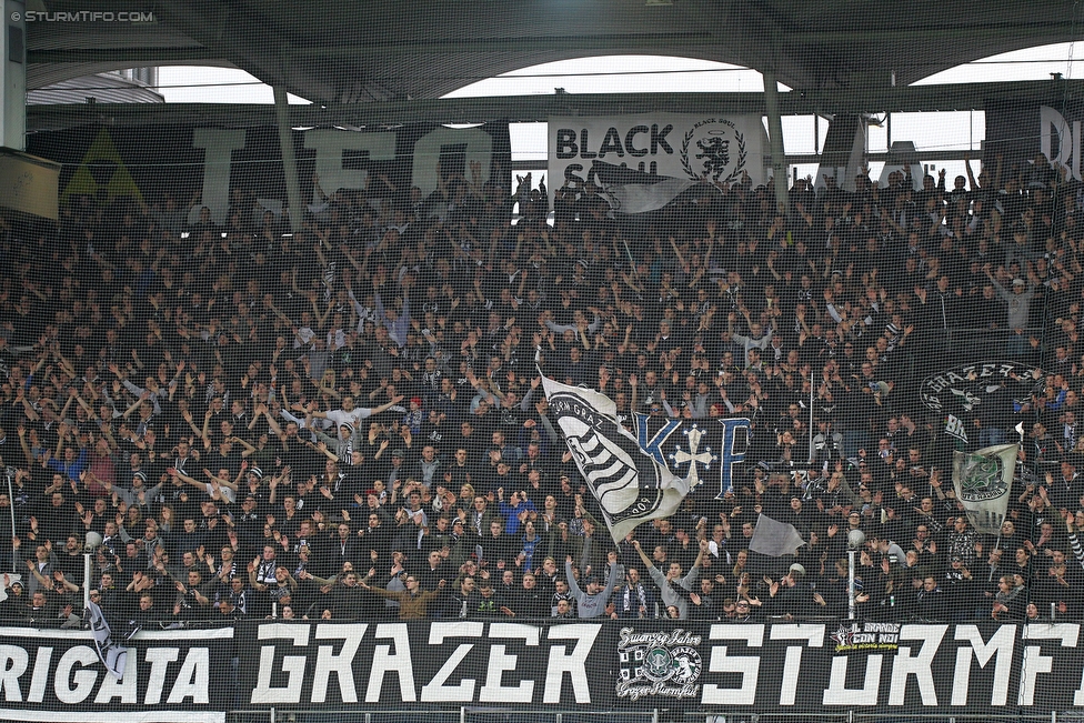 Sturm Graz - Rapid Wien
Oesterreichische Fussball Bundesliga, 23 Runde, SK Sturm Graz - SK Rapid Wien, Stadion Liebenau Graz, 21.02.2016. 

Foto zeigt Fans von Sturm
