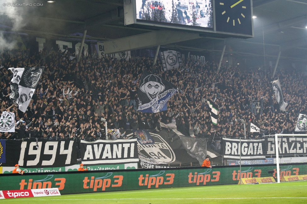 Sturm Graz - Rapid Wien
Oesterreichische Fussball Bundesliga, 23 Runde, SK Sturm Graz - SK Rapid Wien, Stadion Liebenau Graz, 21.02.2016. 

Foto zeigt Fans von Sturm
Schlüsselwörter: pyrotechnik